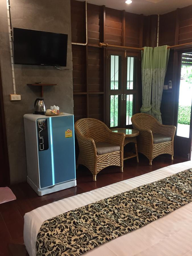 Ruenpruksa Resort Prachuap Khiri Khan Buitenkant foto