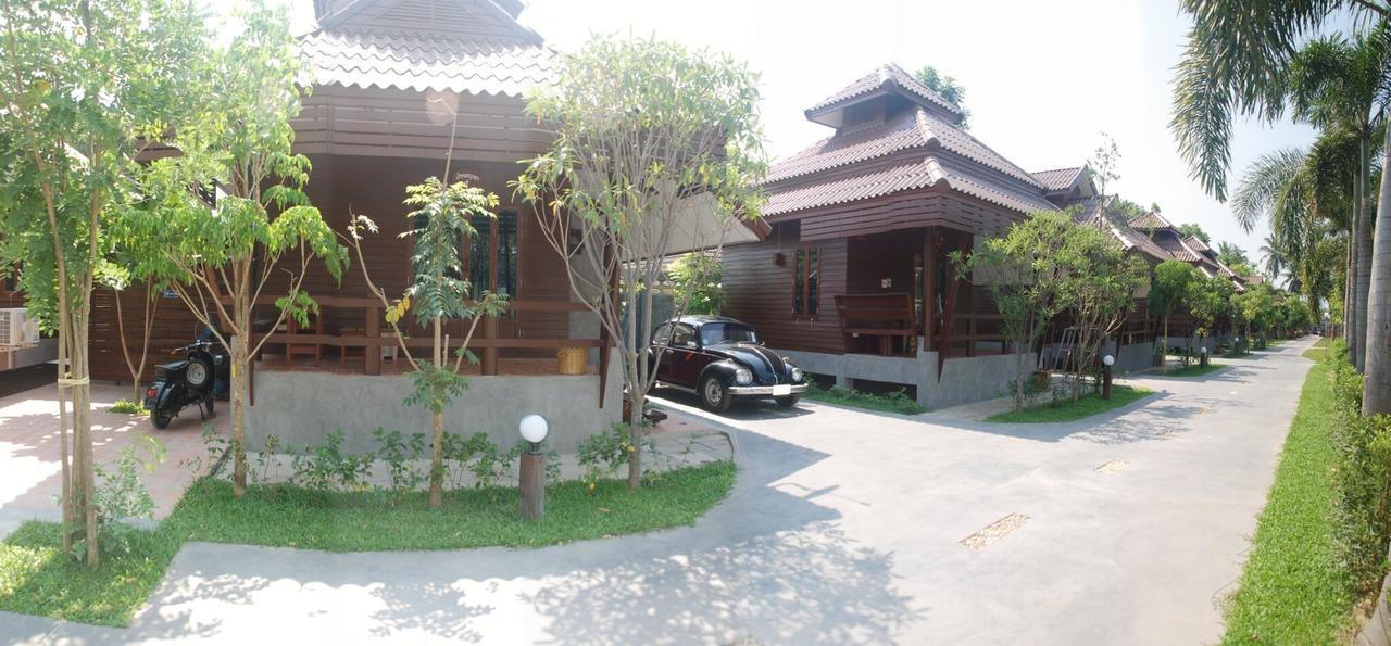 Ruenpruksa Resort Prachuap Khiri Khan Buitenkant foto